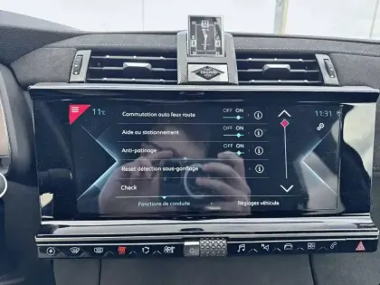 Photo 19 DS DS 7 DS7 Crossback Hybride E-Tense 225 EAT8