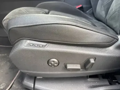 Photo 24 DS DS 7 DS7 Crossback Hybride E-Tense 225 EAT8