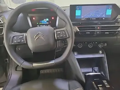Photo 7 Citroën C4 e- 136 ch Automatique