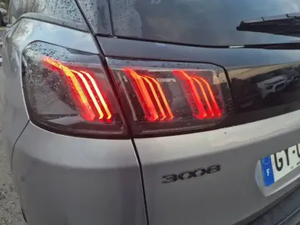 Photo 16 Peugeot 3008  BlueHDi 130ch S&S EAT8