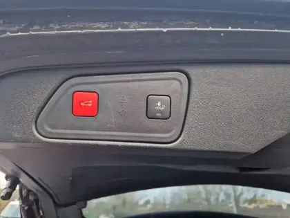 Photo 24 Peugeot 3008  BlueHDi 130ch S&S EAT8