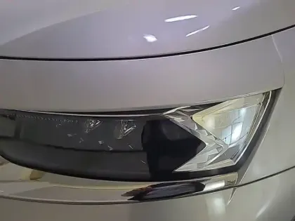 Photo 41 DS DS 7 DS7 Crossback Hybride E-Tense 225 EAT8