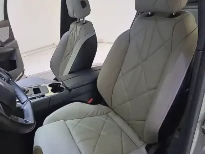 Photo 36 DS DS 7 DS7 Crossback Hybride E-Tense 225 EAT8