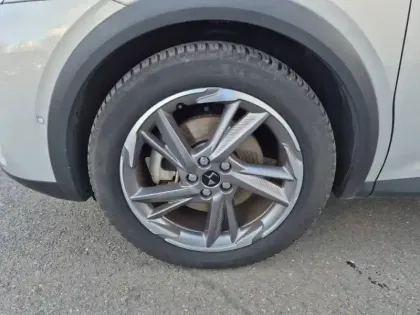 Photo 12 DS Ds 7 DS7 Crossback Hybride E-Tense 225 EAT8