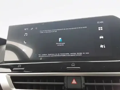 Photo 20 Citroën C4 e- 136 ch Automatique