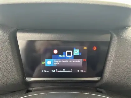 Photo 49 Citroën C4 e- 136 ch autonomie standard  Automatique