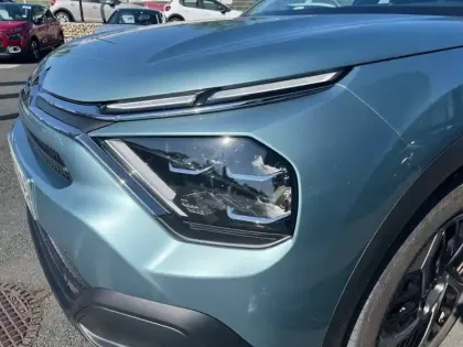 Photo 15 Citroën C4 e- 136 ch autonomie standard  Automatique