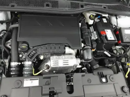 Photo 11 Citroën C4  PureTech 100 BVM6