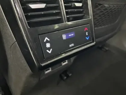 Photo 48 DS DS 7 DS7 Crossback Hybride E-Tense 225 EAT8