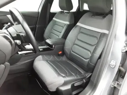 Photo 10 Citroën C4  BlueHDi 130 S&S EAT8