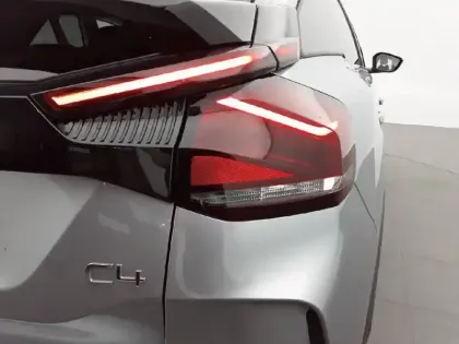 Photo 16 Citroën C4  BlueHDi 130 S&S EAT8