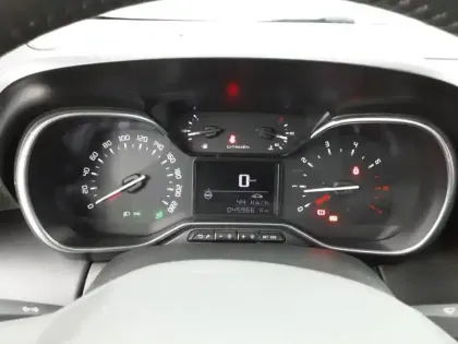 Photo 9 Citroën C3 Aircross  PureTech 110 S&S BVM6