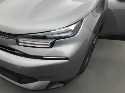 Photo 15 Citroën C4  Hybride 136 e-DCS6