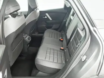 Photo 37 Citroën C4  Hybride 136 e-DCS6