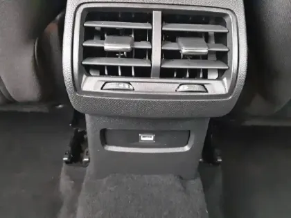 Photo 17 Citroën C4  Hybride 136 e-DCS6