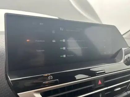 Photo 42 Citroën C4  Hybride 136 e-DCS6