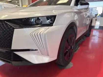 Photo 19 DS Ds 7  Hybride Rechargeable E-Tense 225 EAT8