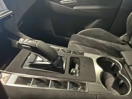 Photo 13 DS Ds 7  Hybride Rechargeable E-Tense 225 EAT8