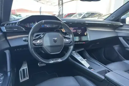 Photo 20 Peugeot 308  PHEV 225 e-EAT8