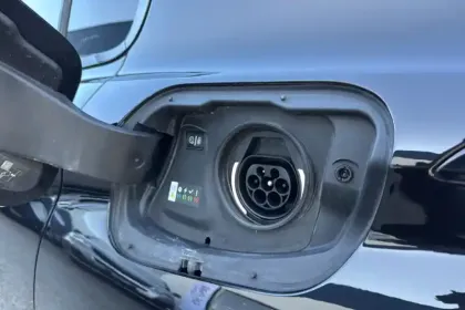 Photo 32 Peugeot 308  PHEV 225 e-EAT8