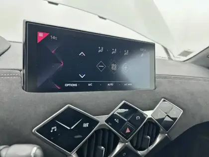 Photo 40 DS DS 3 DS3 Crossback PureTech 100 BVM6