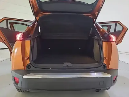 Photo 5 Peugeot 2008  PureTech 100 S&S BVM6