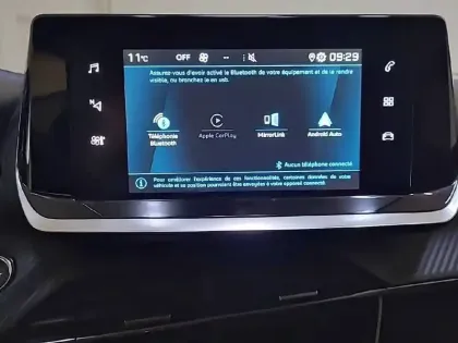 Photo 23 Peugeot 2008  PureTech 100 S&S BVM6