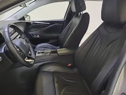 Photo 32 DS DS 4  PureTech 130 EAT8