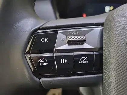 Photo 52 DS DS 4  PureTech 130 EAT8