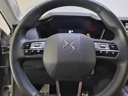 Photo 30 DS DS 4  PureTech 130 EAT8