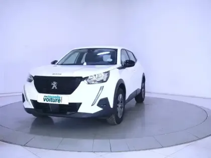 Photo 82 Peugeot 2008  PureTech 100 S&S BVM6