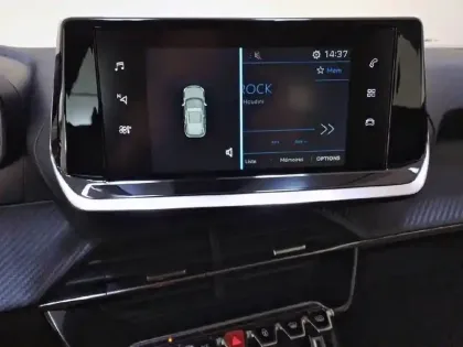 Photo 100 Peugeot 2008  PureTech 100 S&S BVM6