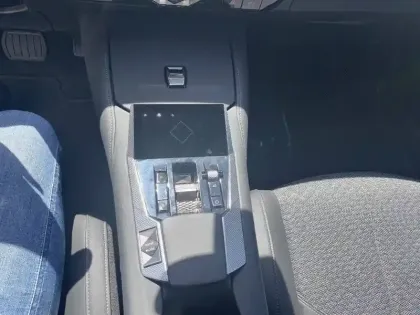 Photo 13 DS DS 4  Hybride E-Tense 225 EAT8