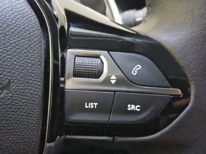 Photo 52 Peugeot 2008  BlueHDi 130 S&S EAT8