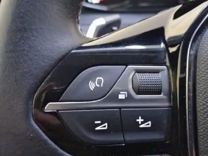 Photo 51 Peugeot 2008  BlueHDi 130 S&S EAT8