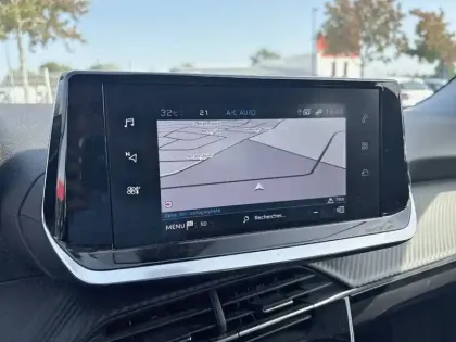 Photo 19 Peugeot 2008  BlueHDi 130 S&S EAT8