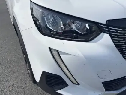 Photo 15 Peugeot 2008  BlueHDi 130 S&S EAT8