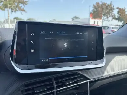 Photo 21 Peugeot 2008  BlueHDi 130 S&S EAT8