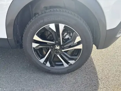 Photo 12 Peugeot 2008  BlueHDi 130 S&S EAT8