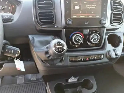 Photo 13 Citroën Jumper  FOURGON TOLE 33 L2H2 140 S&S BVM6