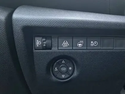 Photo 19 Citroën C4 e- 136 ch Automatique