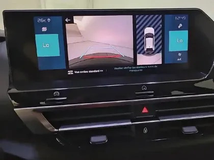 Photo 15 Citroën C4 e- 136 ch Automatique