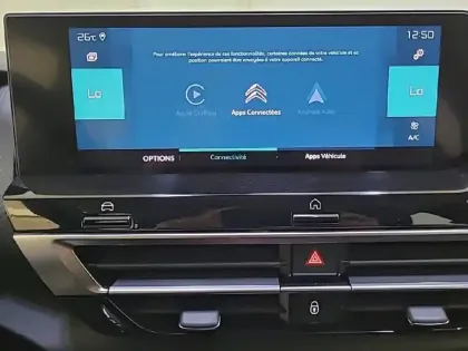 Photo 24 Citroën C4 e- 136 ch Automatique