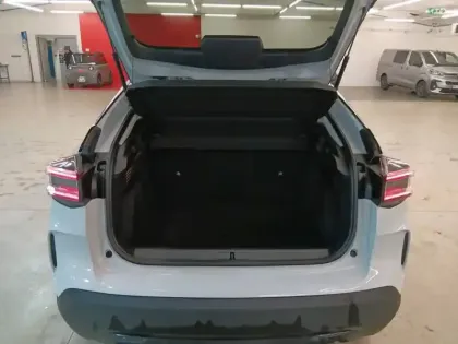 Photo 5 Citroën C4  Hybride 145 e-DCS6