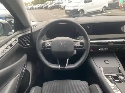 Photo 8 DS DS 4  Hybride 136 e-DCT6