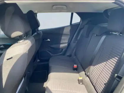 Photo 31 Peugeot 2008  PureTech 100 S&S BVM6