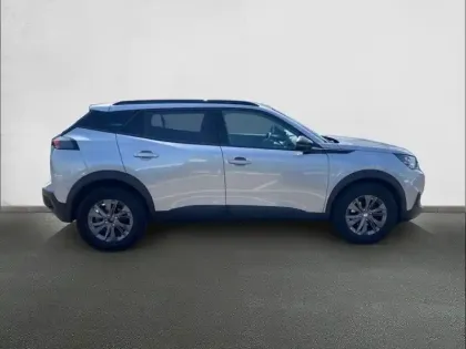 Photo 43 Peugeot 2008  PureTech 100 S&S BVM6