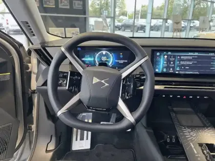 Photo 8 DS DS 8 N°8 230 ch FWD Standard Range