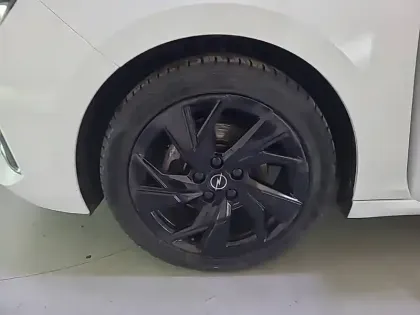 Photo 12 Opel Astra  1.2 Turbo 130 ch BVA8