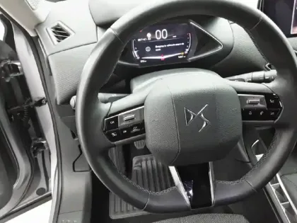 Photo 8 DS DS 3  PureTech 100 BVM6